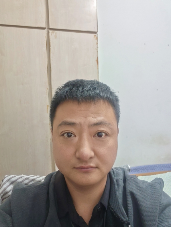 追爱大叔的第一张照片--淄博相亲服务中心