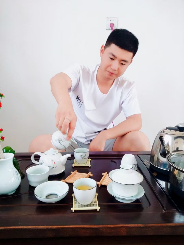 日月的第一张照片--淄博相亲服务中心