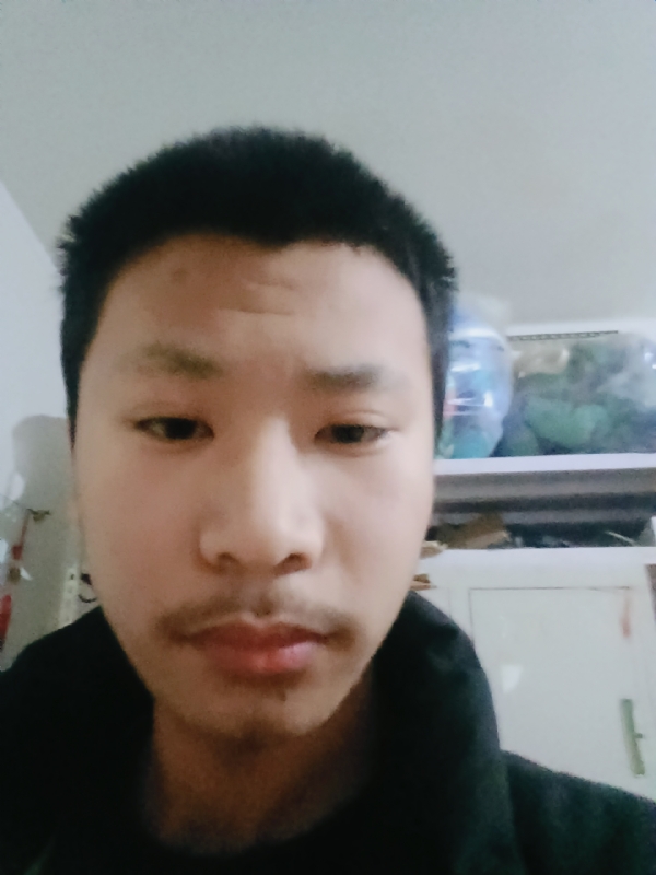 g未成年的第一张照片--淄博相亲服务中心