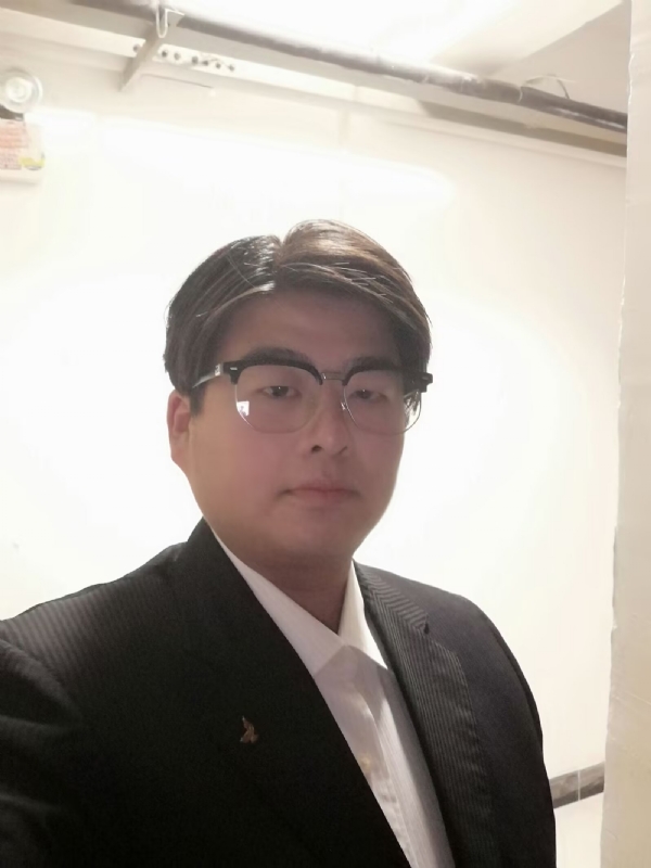 孤独一人的第一张照片--淄博相亲服务中心