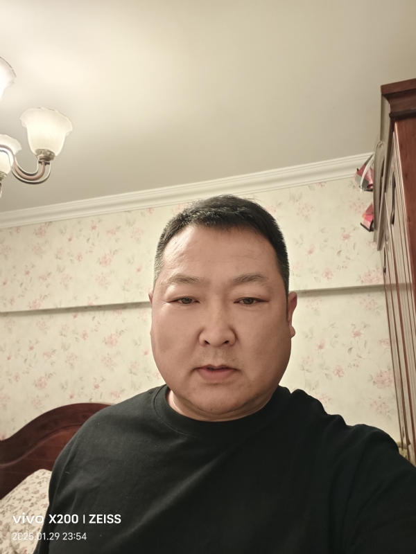 峰哥的第一张照片--淄博相亲服务中心