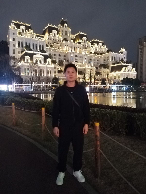 另一半的她的第三张照片--淄博相亲服务中心