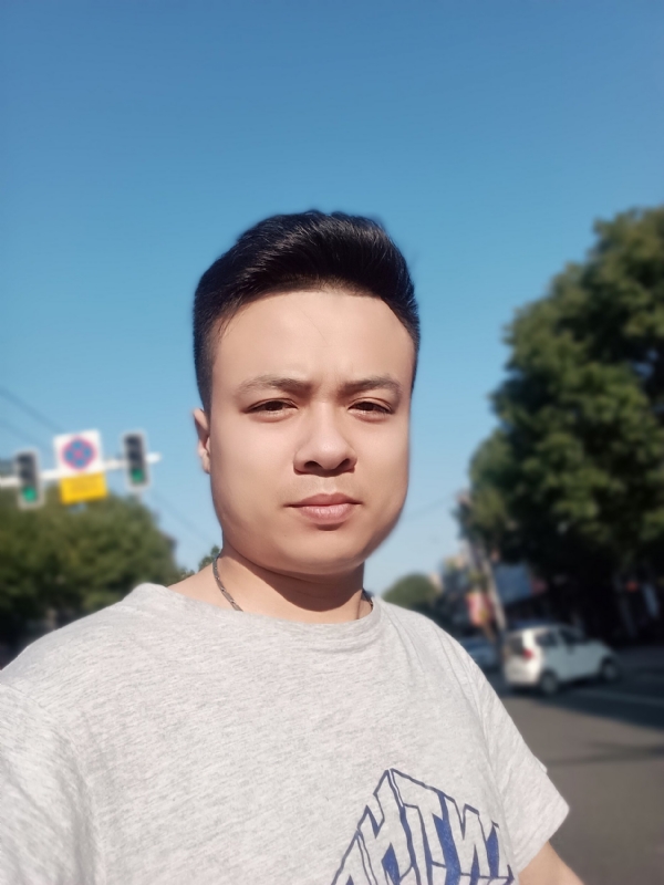 简简单单的第一张照片--淄博相亲服务中心