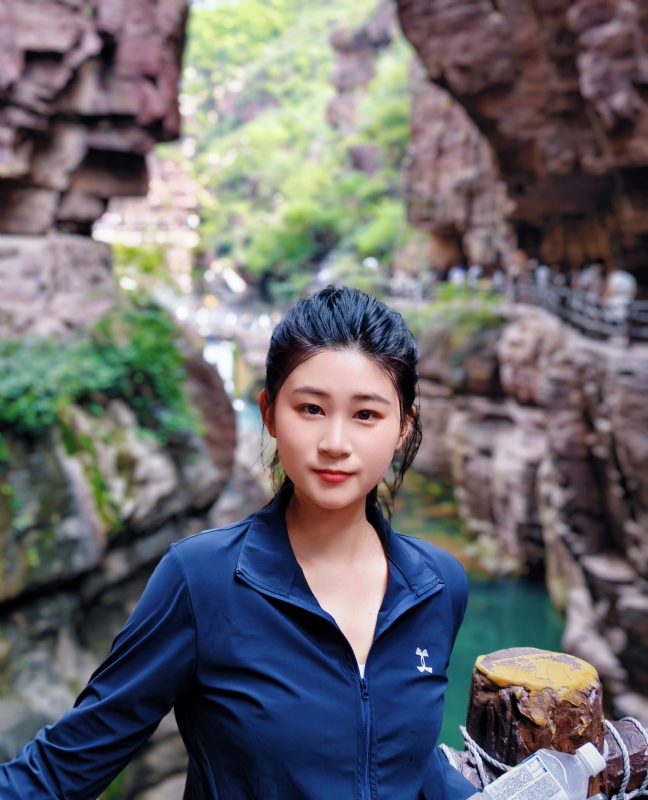 小S的第二张照片--淄博相亲服务中心