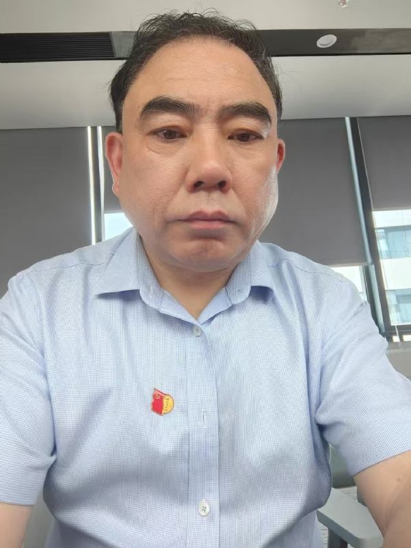 邹先生的第三张照片--淄博相亲服务中心