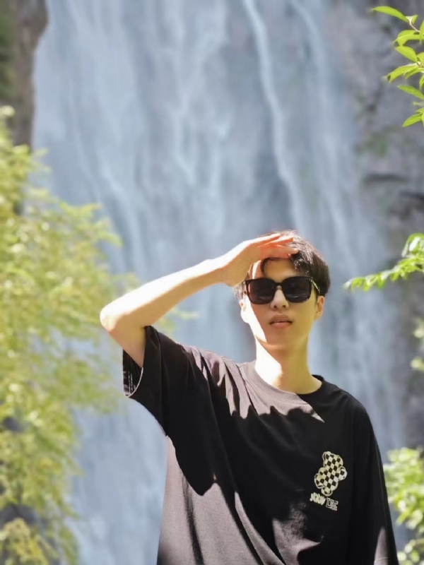 大橙子的第一张照片--淄博相亲服务中心